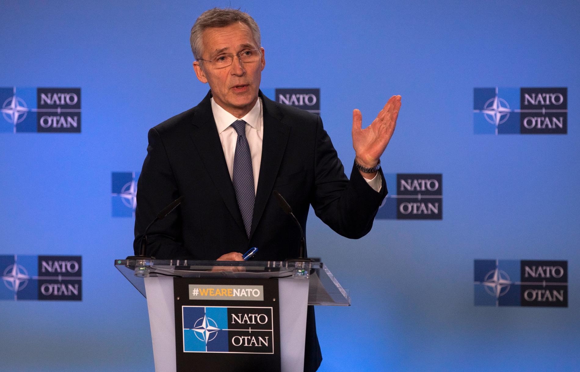 Natos generalsekreterare Jens Stoltenberg under måndagens presskonferens.