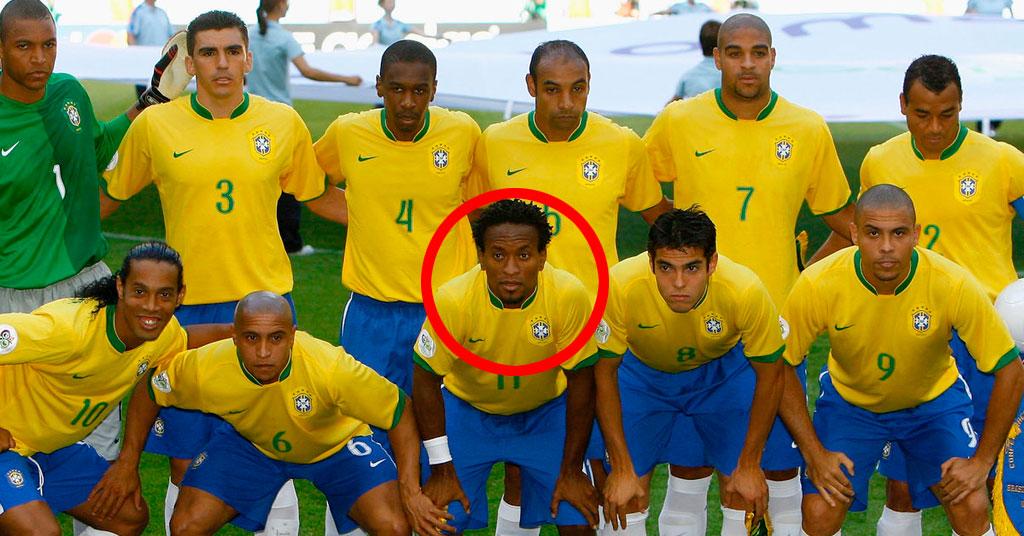 Ze Roberto i Brasiliens landslag med bland andra, Ronaldinho, Ronaldo, Kaká och Roberto Carlos. 
