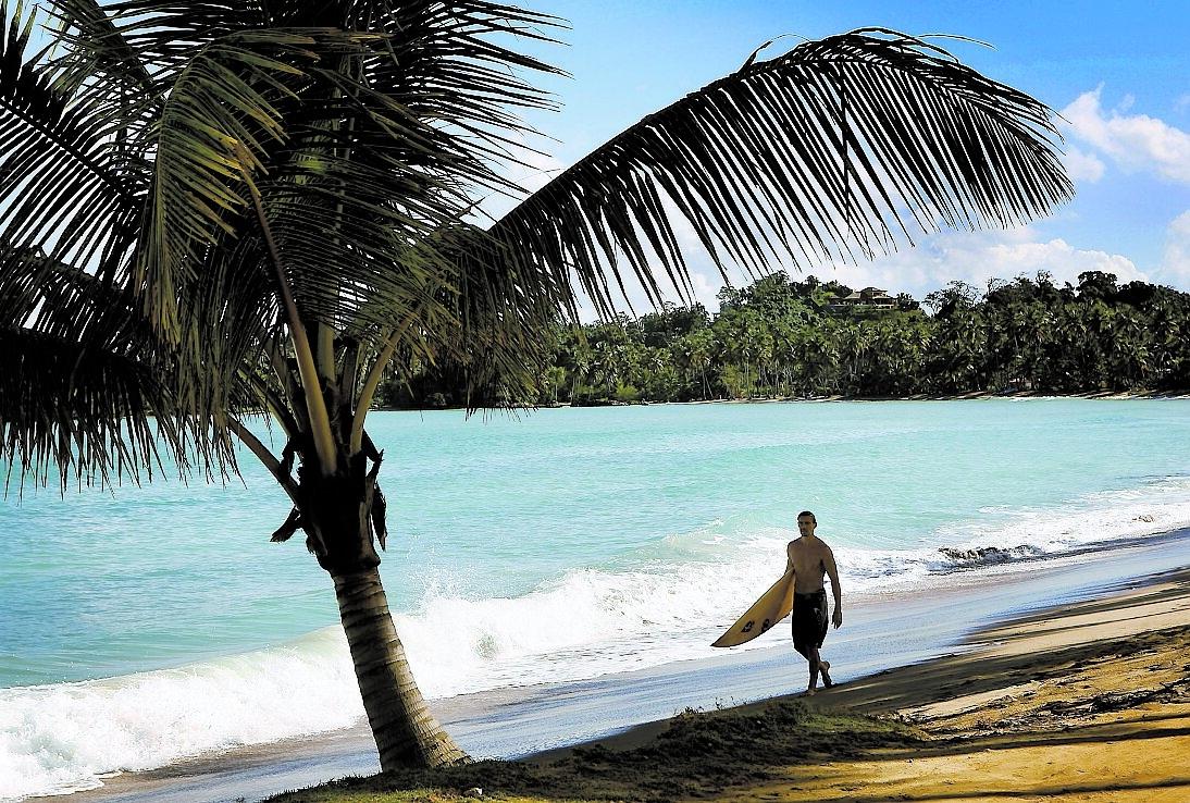 Samaná erbjuder inte bara valsafari – utan även härliga stränder. Här är Playa Bonita.