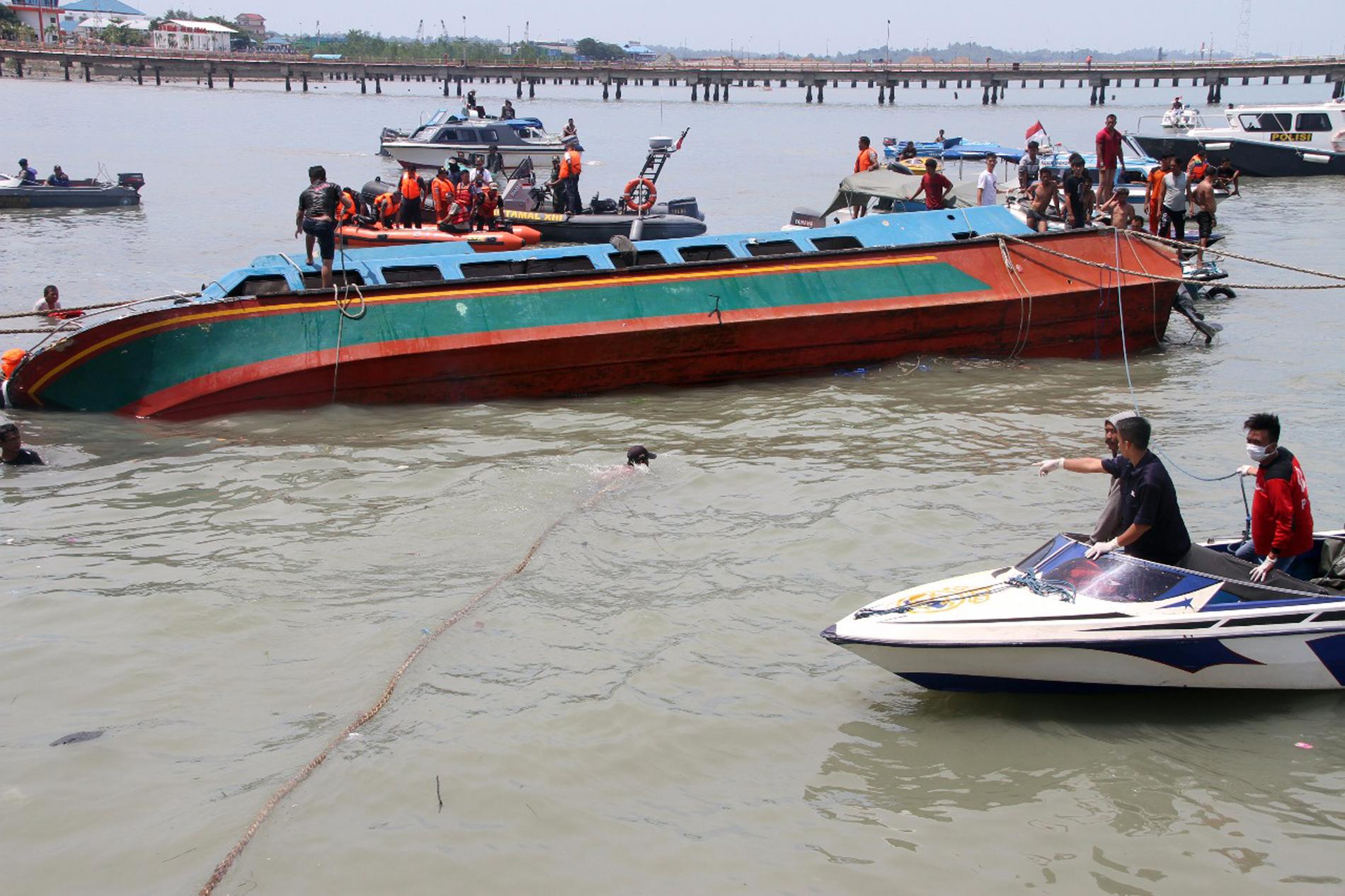 I juli omkom åtta personer när en passagerarbåt kapsejsade utanför Borneos kust. Arkivbild.