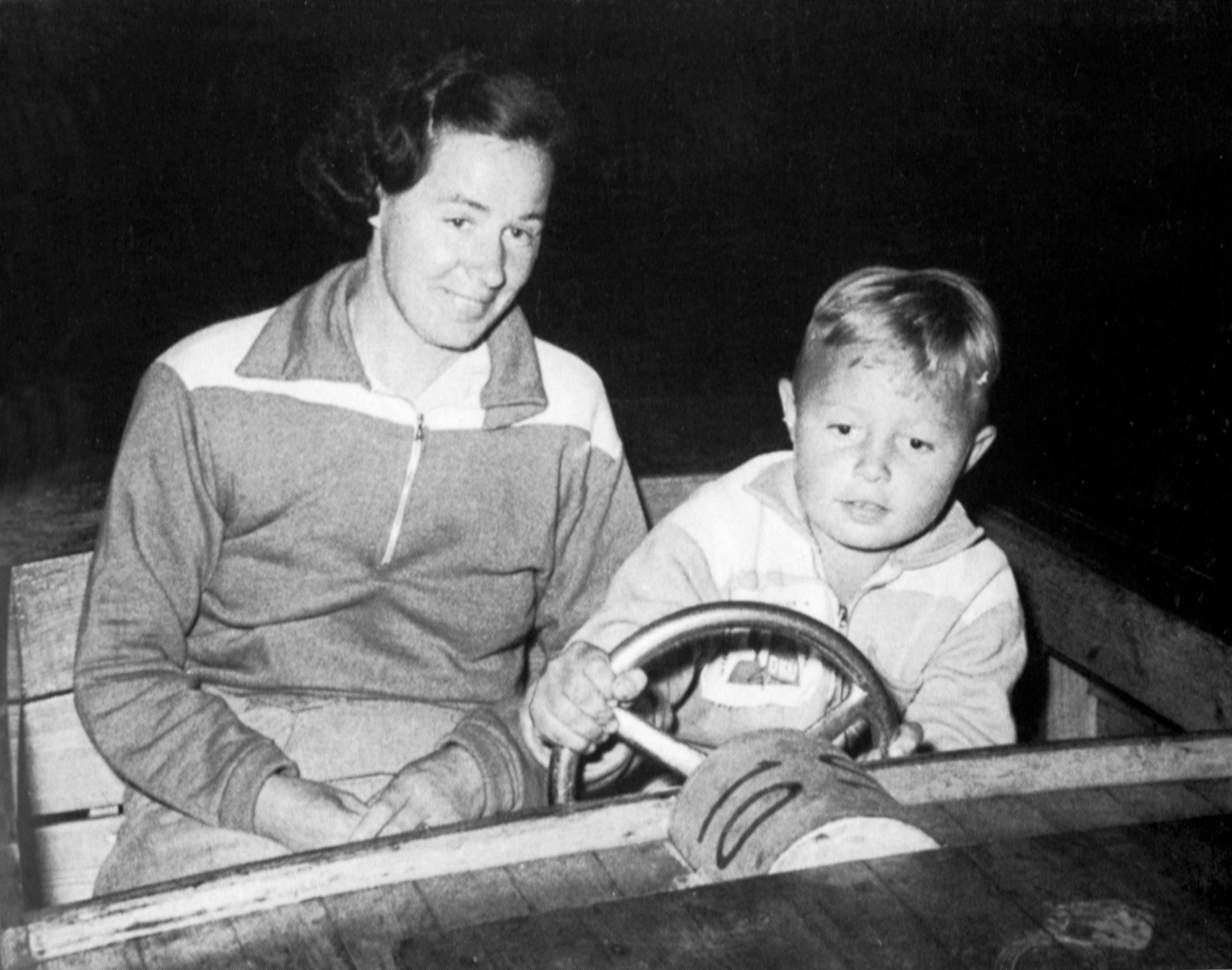 Jerry Williams med sin mamma Edit Fernström.