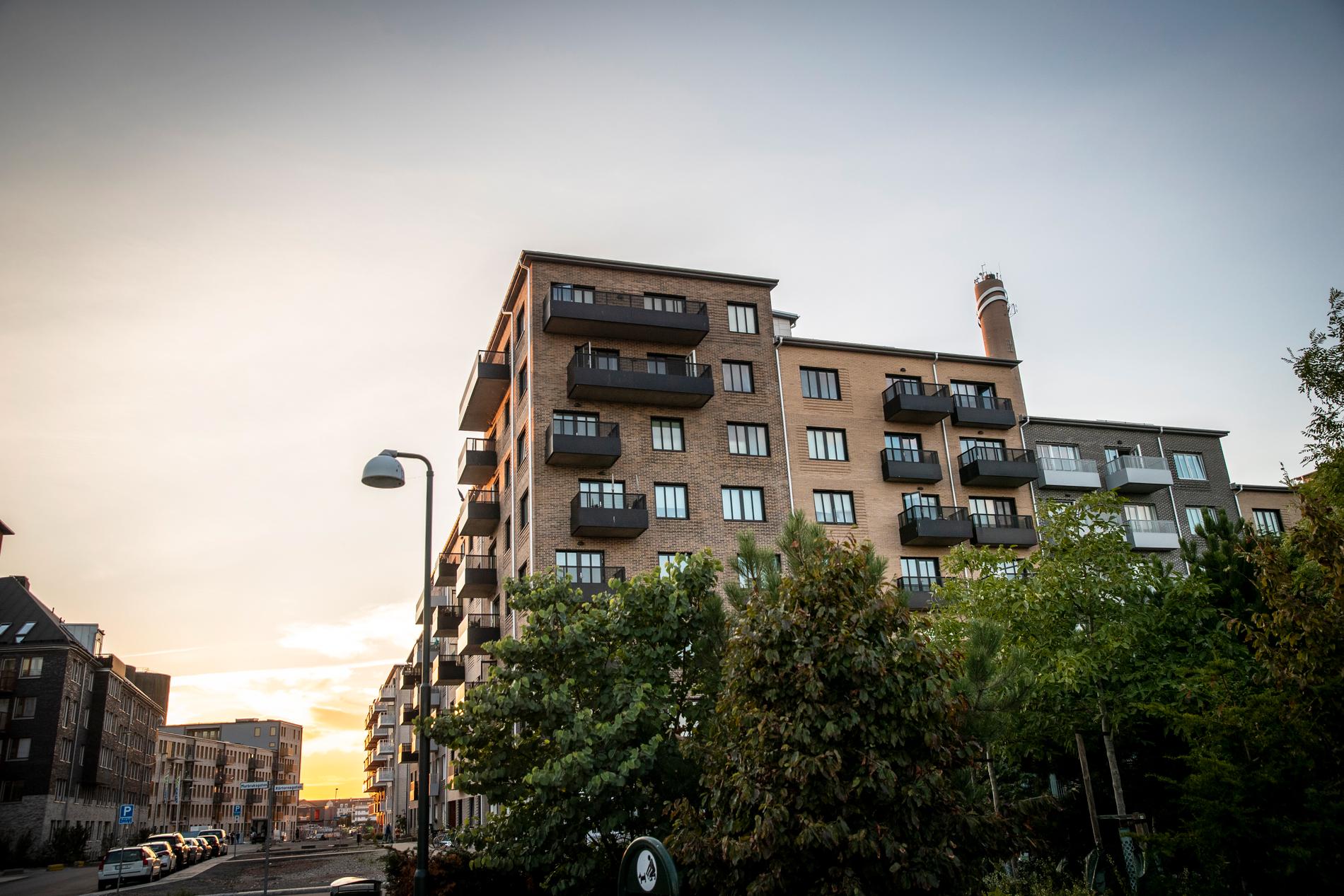 Inför årets förhandlingar kräver fastighetsägarna i Stockholm och Göteborg hyreshöjningar på tolv procent.