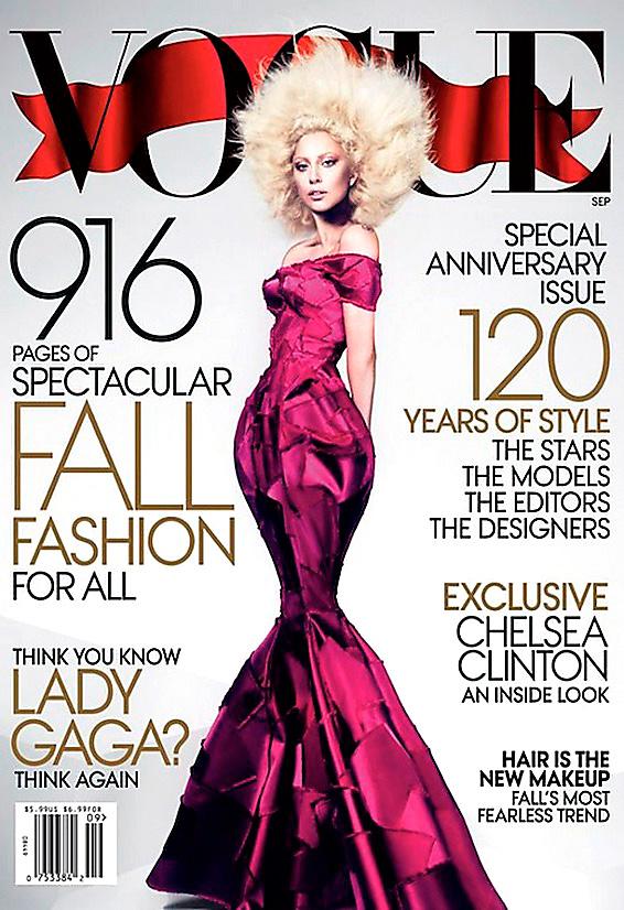 September 2012 Septemberupplagan är Vogues viktigaste nummer. 2012 kom deras hittills tjockaste tidning, på 916 sidor.
