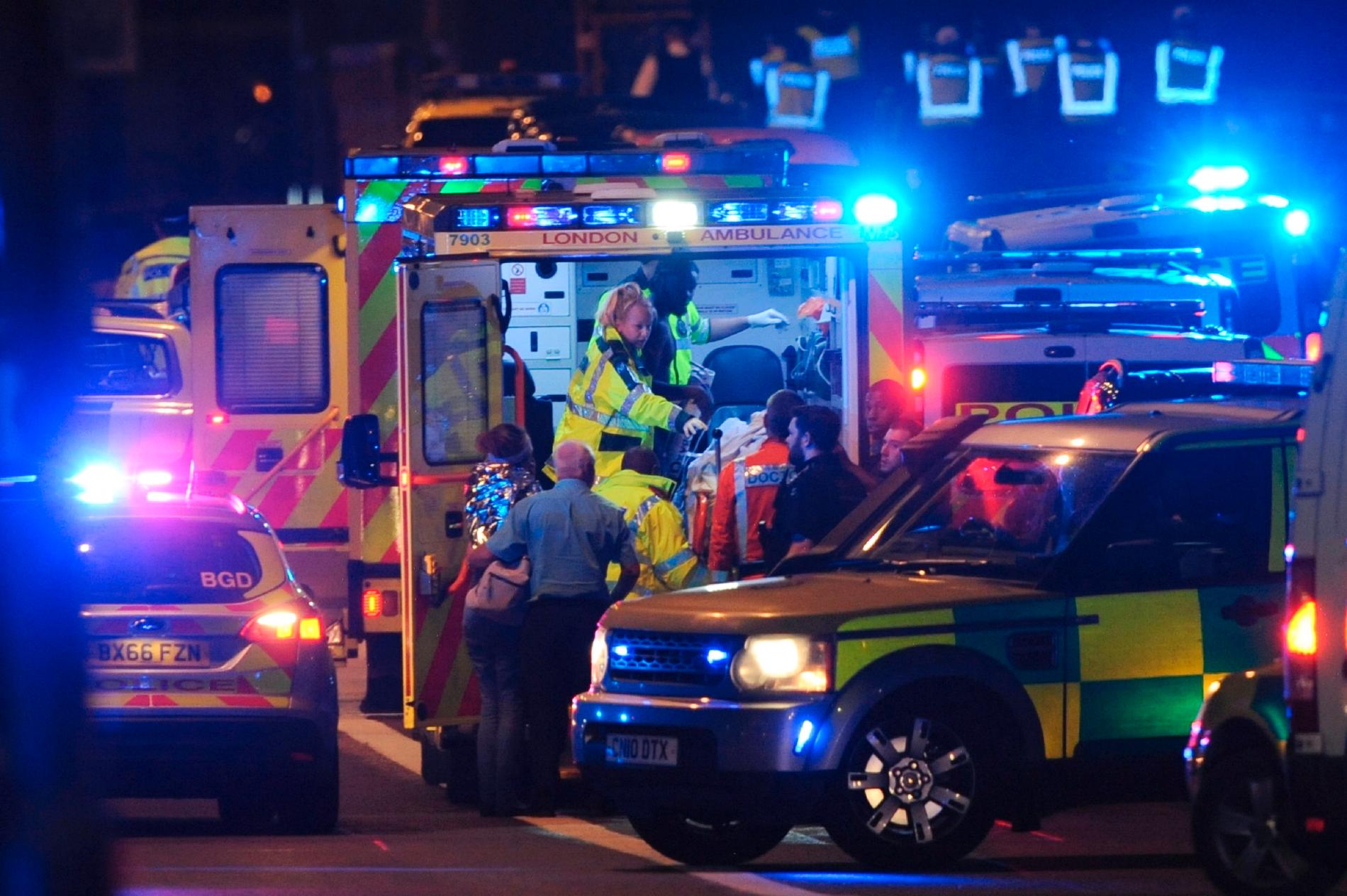 Skadade tas omhand efter terrorattacken på London Bridge. 
