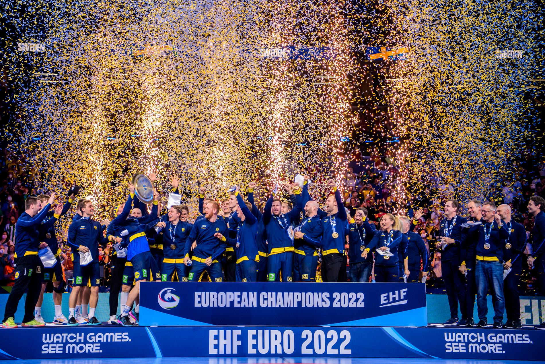 Sverige jublar efter EM-guldet 2022. 