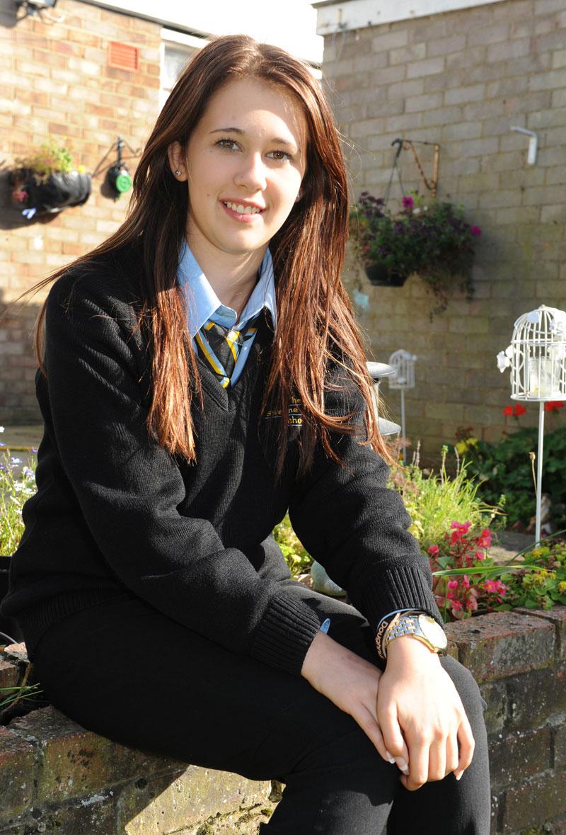 Paige Roffey kollapsade i sitt hem i Essex, England efter att ha använt en vanlig tampong.