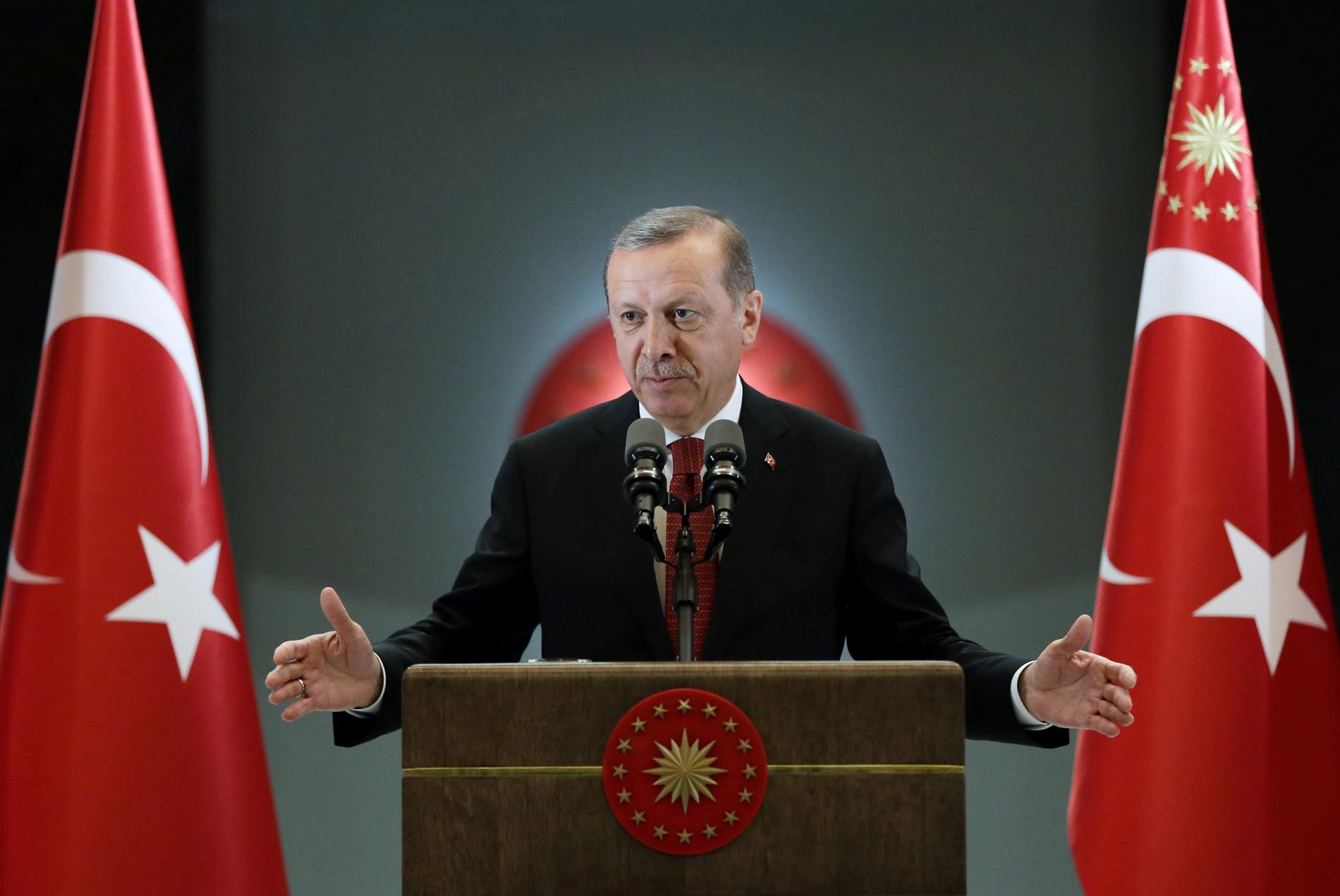 Turkiets president Tayyip Erdogans utesluter inte att Turkiet kommer att återinföra dödsstraffet.