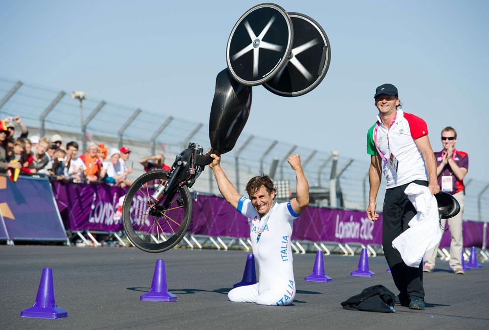 Zanardi vinner guld vid Paralympics 2012.