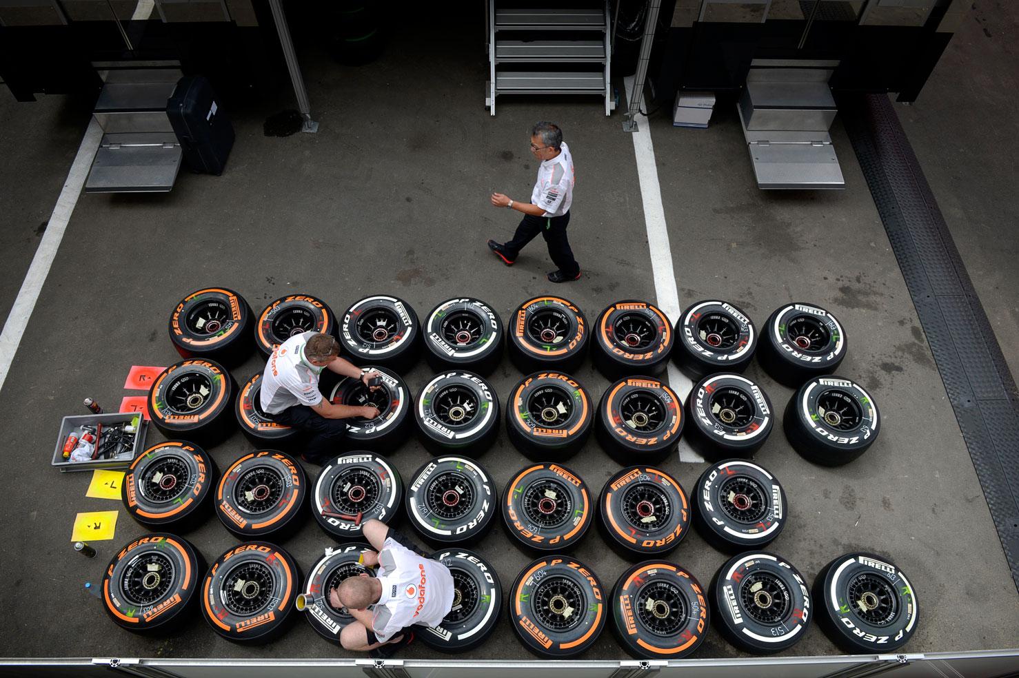 Pirelli som står för däcken i Formel 1 har varit i centrum i årets mästerskap.