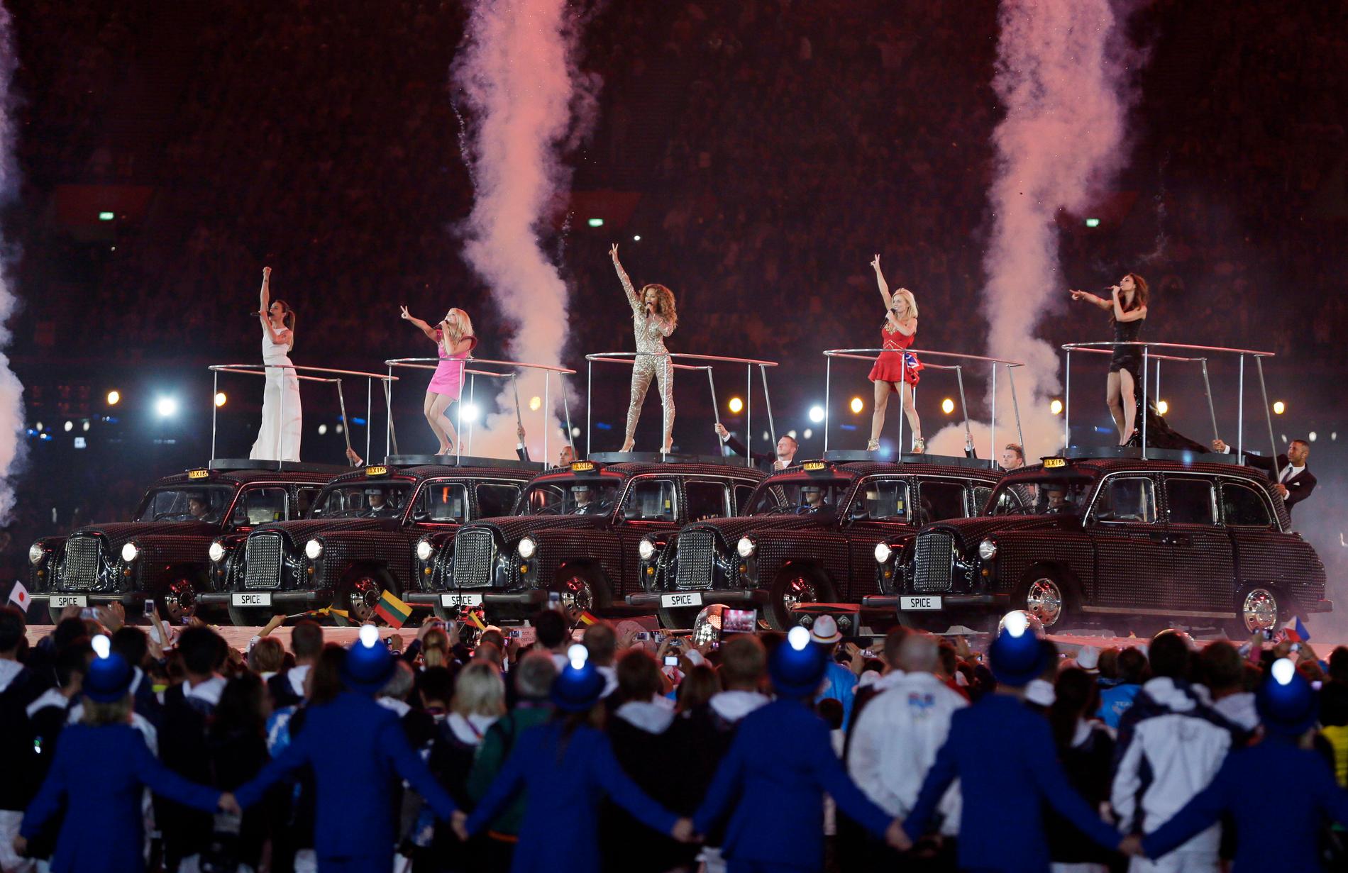Spice Girls under invignen av OS 2012. 