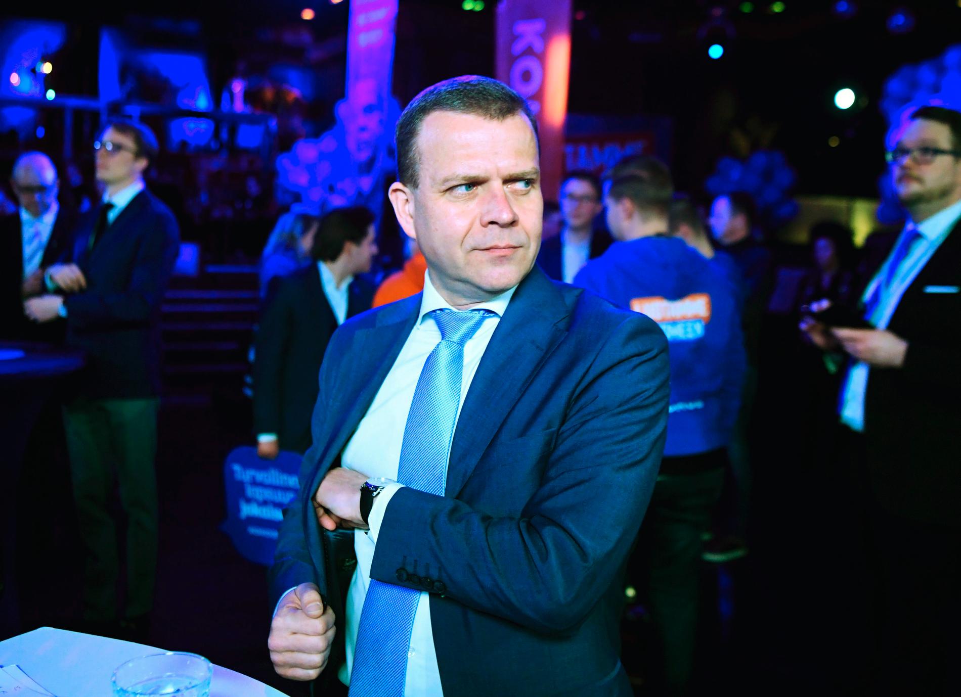 Petteri Orpo, ledare för Samlingspartiet, vid valvakan i Helsingfors.