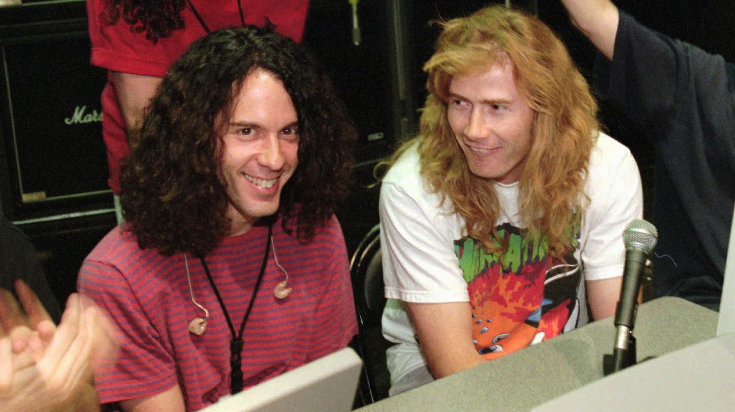 Marty Friedman till vänster och Megadeths sångare och frontfigur Dave Mustaine till höger. Bild från sommaren 1997.