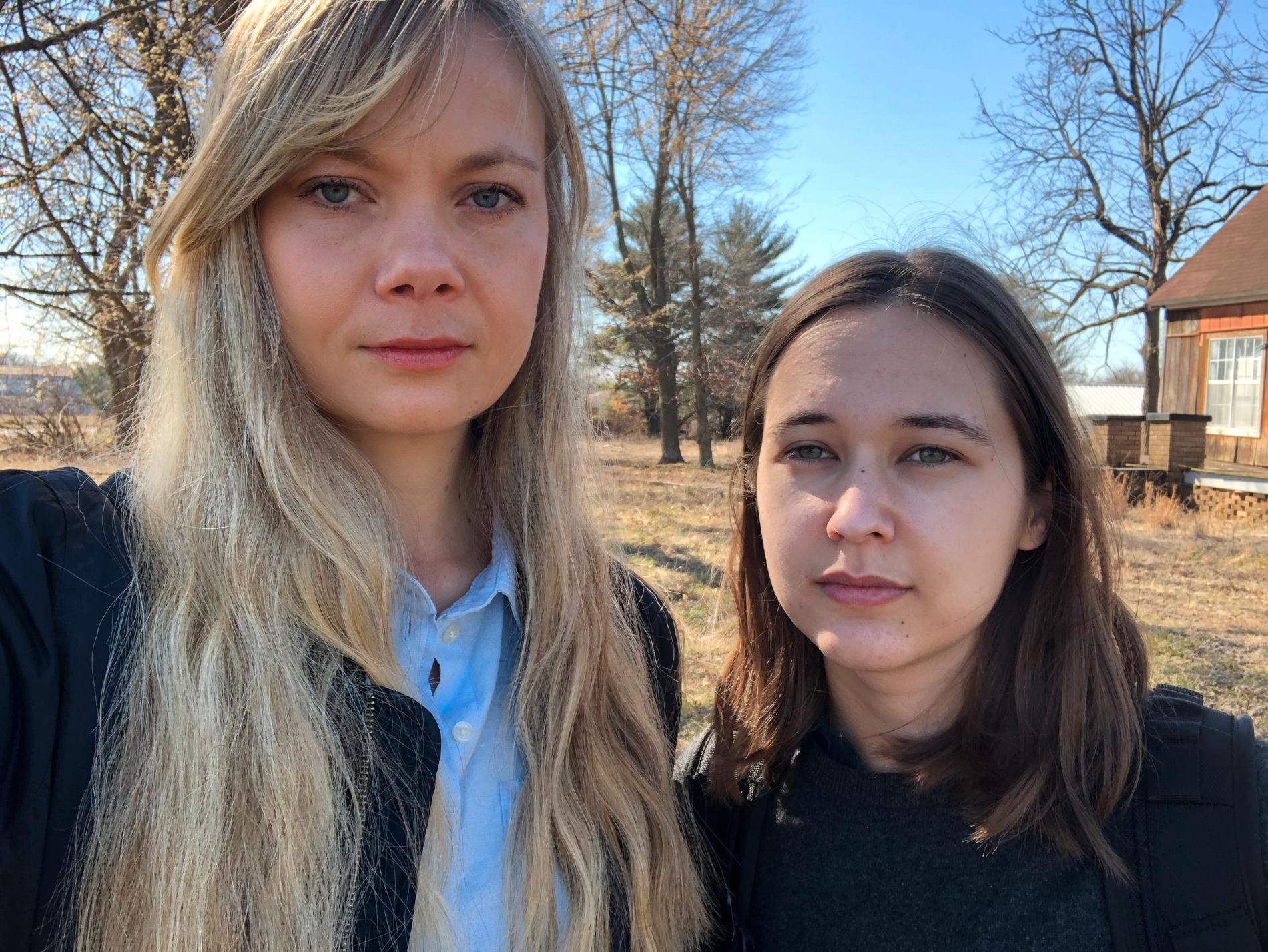 Aftonbladets Emelie Svensson och Nora Savosnick på plats i Fayetteville, Arkansas.