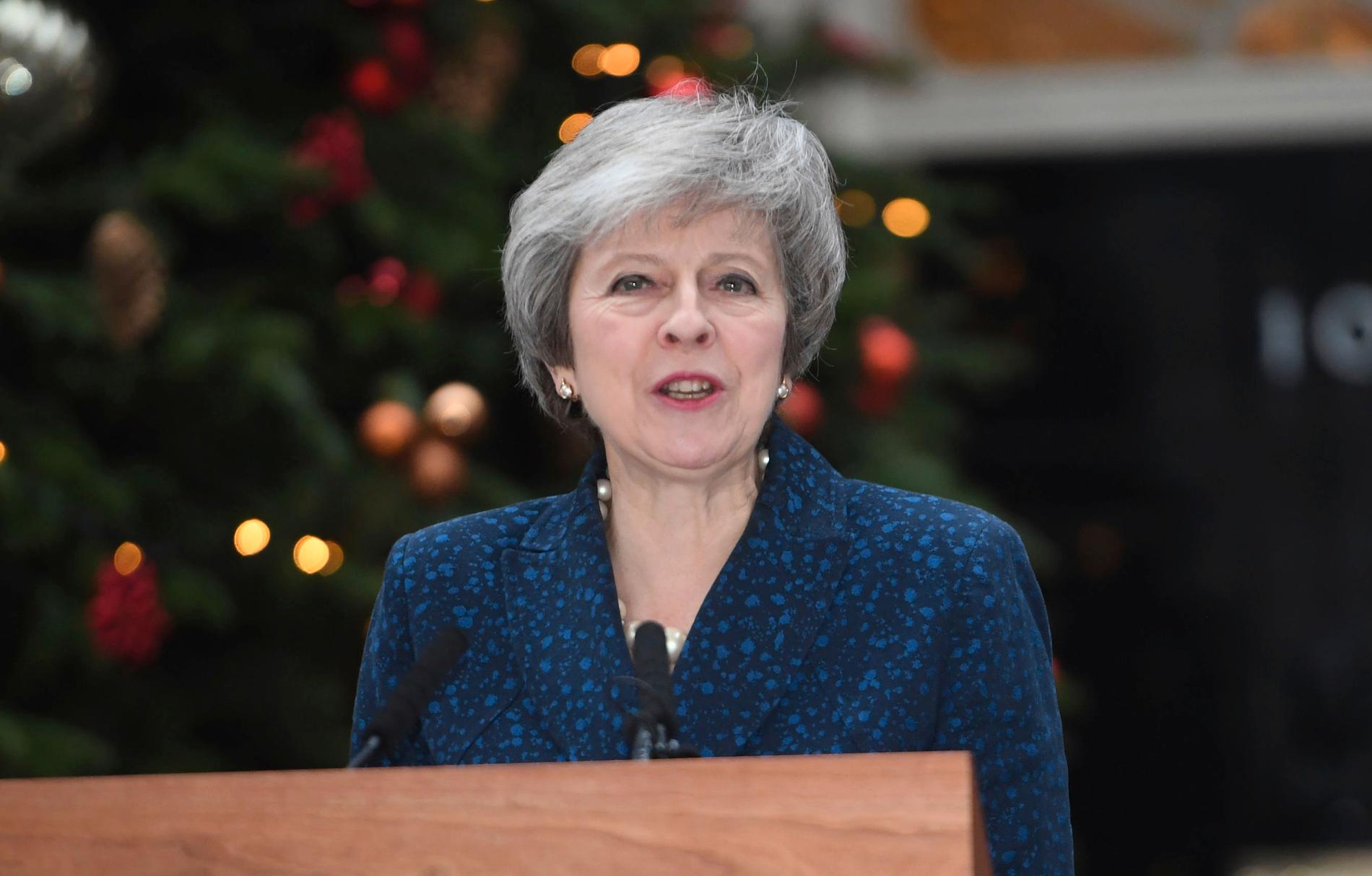 Storbritanniens premiärminister Theresa May under sitt uttalande på onsdagsförmiddagen utanför 10 Downing Street i London.