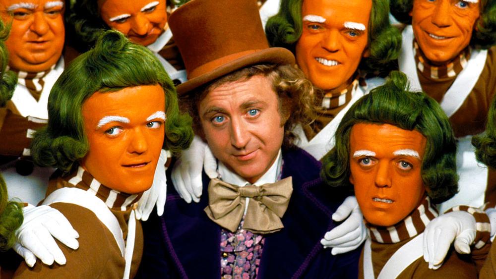 Gene Wilder och oompa-loompier i ”Willy Wonka och chokladfabriken” (1971).