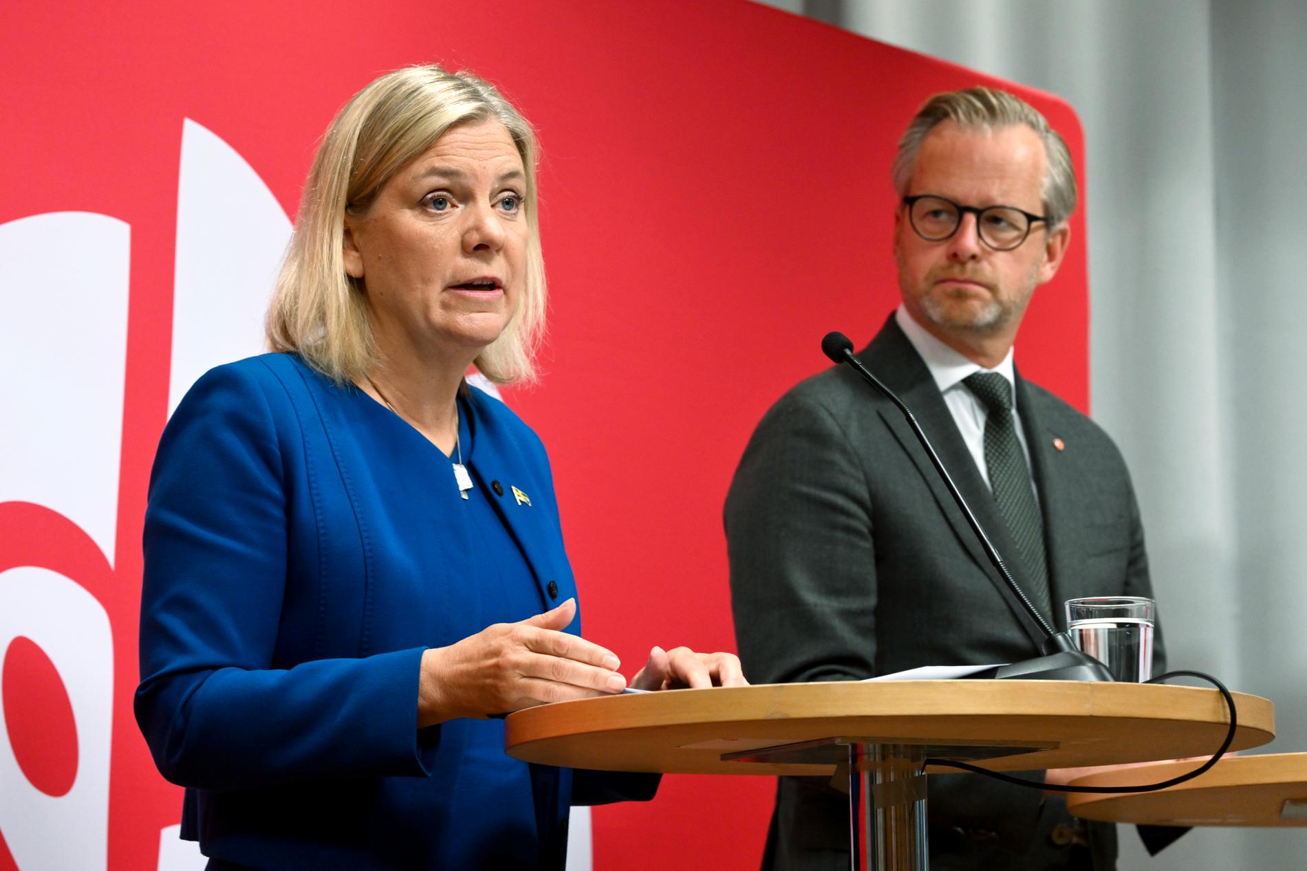 Socialdemokraternas valmanifest presenterades av Magdalena Andersson och Mikael Damberg den 25 augusti, arton dagar före valdagen. För den som letar finns det flera reformförslag.