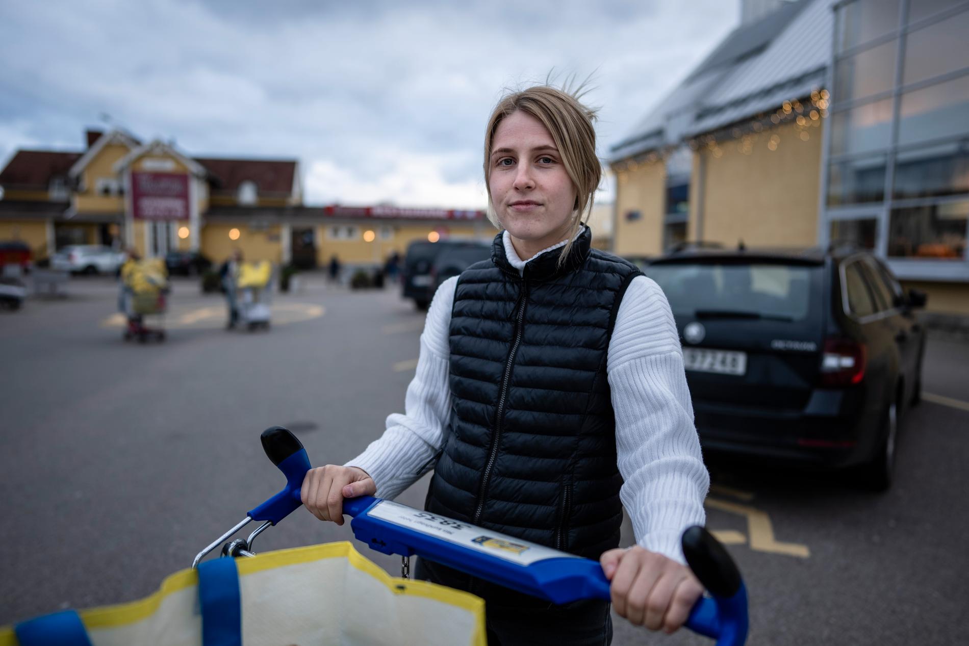 Victoria Hjärtedal, 22, har samåkt 30 mil med tre vänner från Askersund.