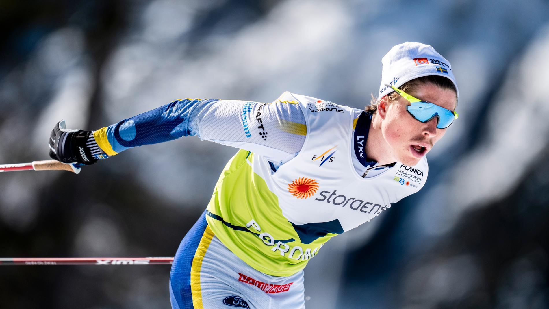 William Poromaa kör skiathlon för Sverige i skid-VM