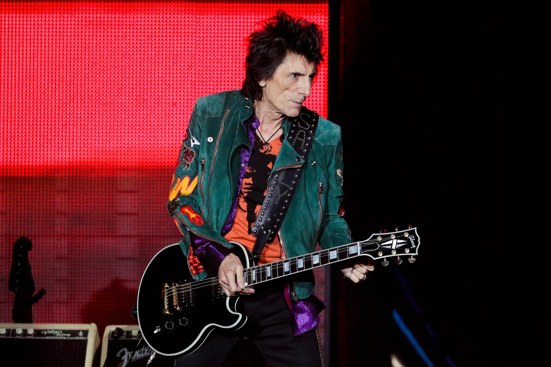 Ronnie Wood, gitarrist i bandet Rolling Stones är friskförklarad från sin cancer – igen. Arkivbild.