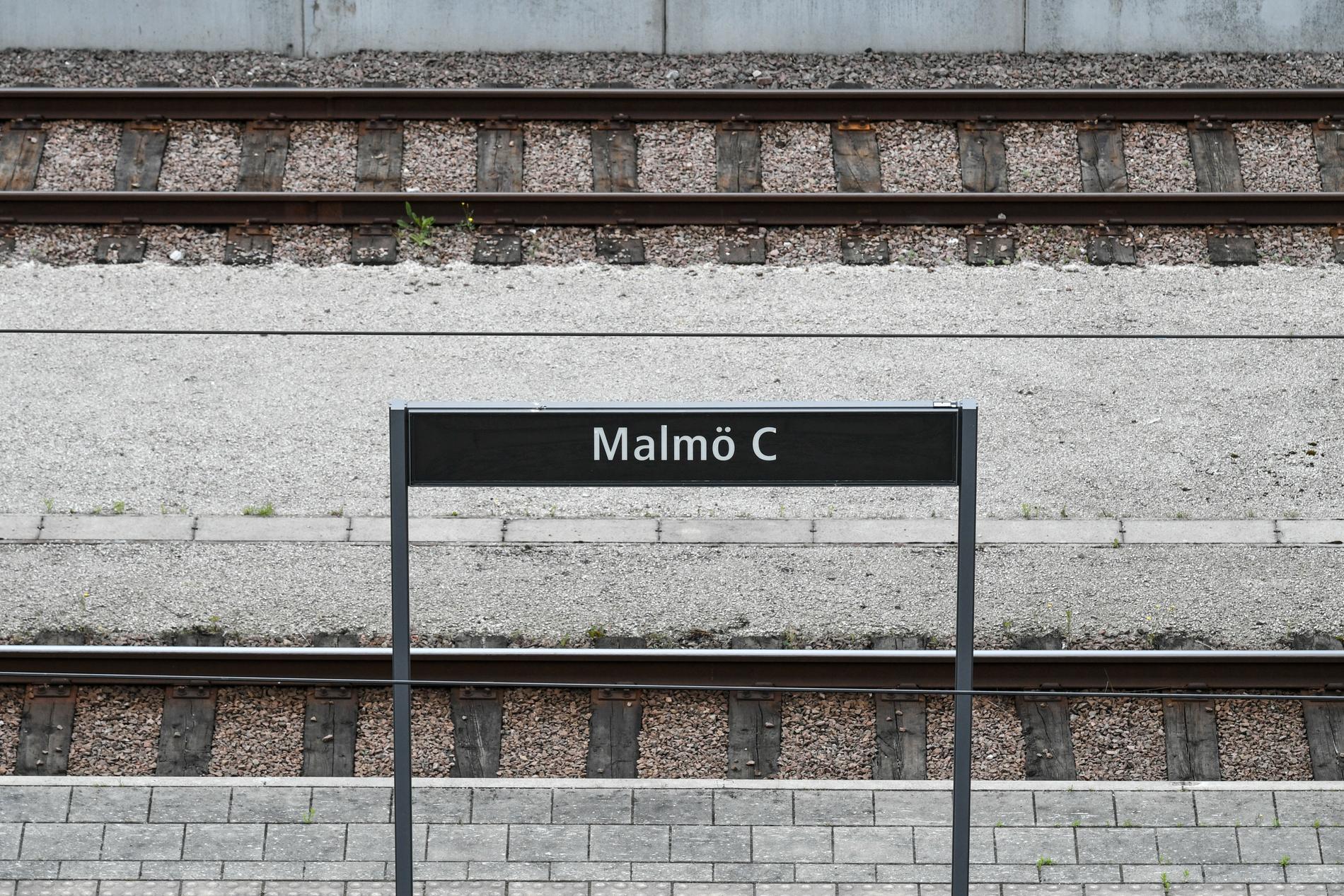 Från och med måndag blir det 1 600 nya platser mellan Malmö och Helsingborg.