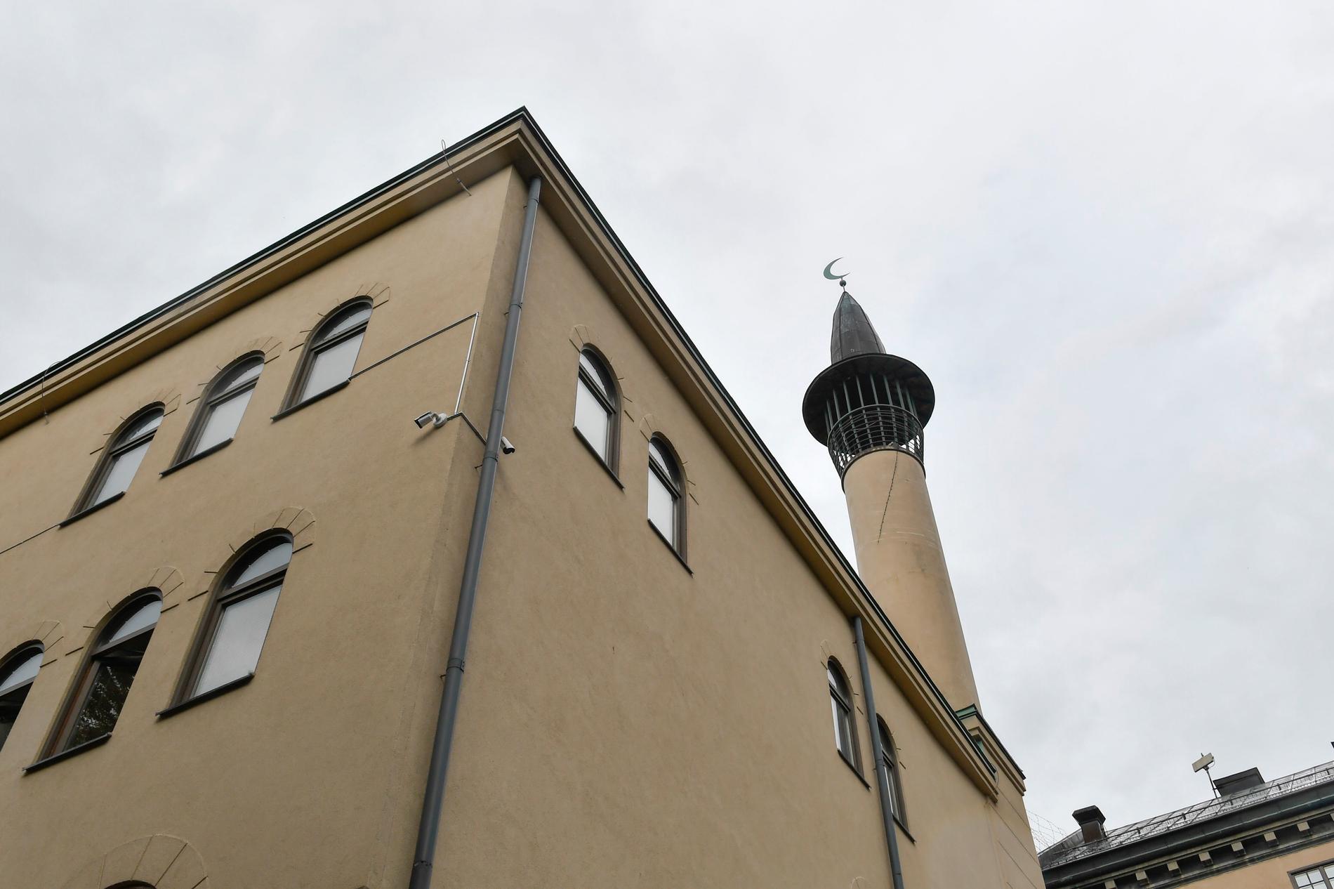 Stockholms stora moské vid Björns trädgård nära Medborgarplatsen på Södermalm. Här handlade fredagsbönen om hatkampanjen. 