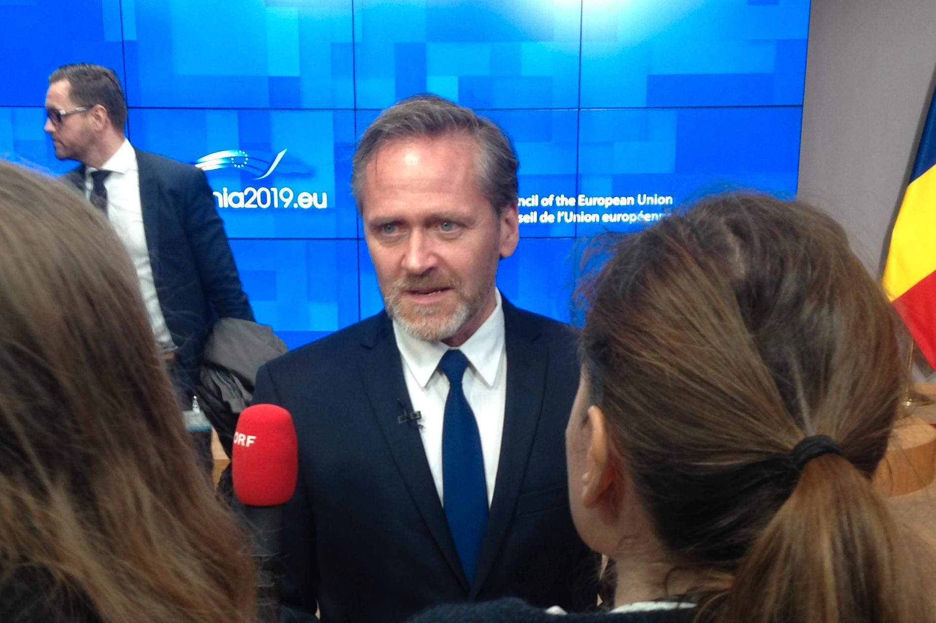 Danmarks utrikesminister Anders Samuelsen har tryckt på för att få till stånd nya EU-sanktioner mot Iran.