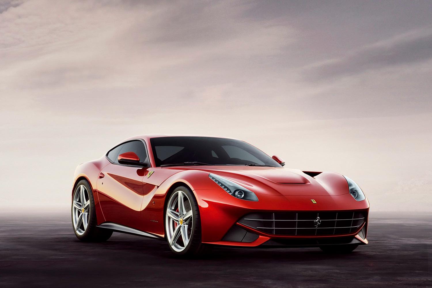 Ferrari F12 Berlinetta kostar 2,5 miljoner... utan parkeringsplats.