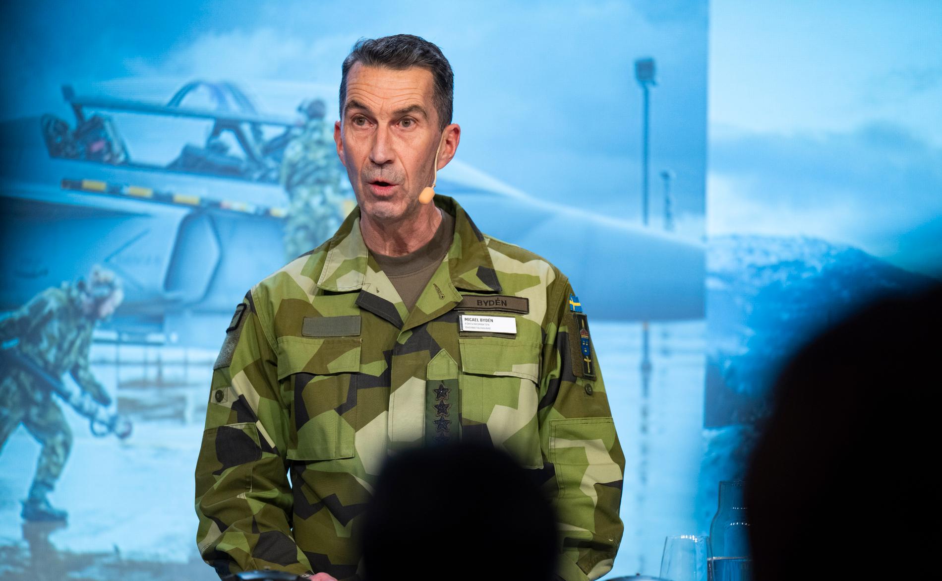 Överbefälhavare Micael Bydén under sitt föredrag vid Folk och Försvar i Sälen. 