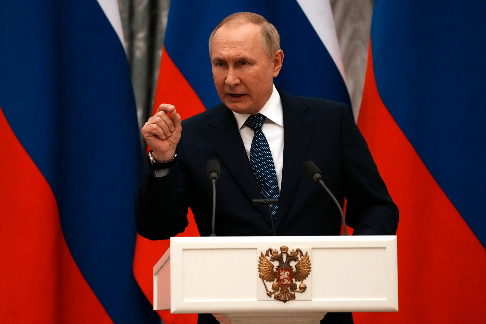 Vladimir Putin höll under lördagen ett tal i statlig rysk tv där han skickade en varning till omvärlden.