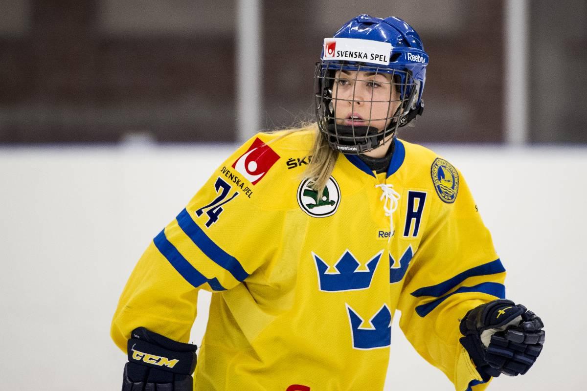 I morgon inleds ishockey-VM på hemmaplan för Erika Grahm och hennes lagkamrater. ”En medalj nu skulle betyda jättemycket”, säger hon.