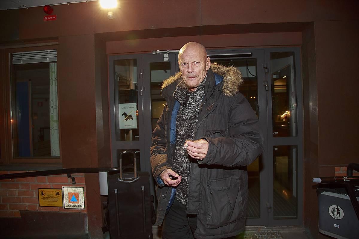 Lars-Inge Svartenbrandt, numera Lars Ferm, har suttit över 40 år i fängelse för bland annat rån, våldsdåd och rymningar.