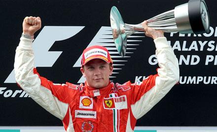 lägger av Enligt uppgift sluta Kimi Räikkönen att köra formel 1 om ett år.