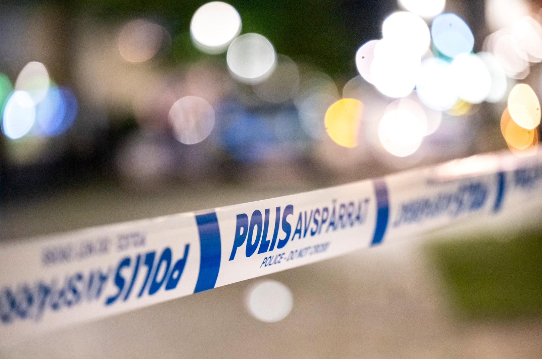 Polis och räddningstjänst undersökte misstänkt pulver i Sundbyberg. Arkivbild.
