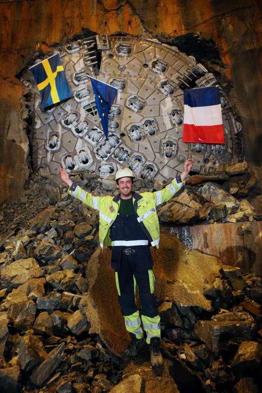 2010. Den 250 meter långa superborren ”Åsa” lyckas ta sig igenom den norra sidan av Hallandsåsen och i augusti i år borrade ”Åsa” 336 meter tunnel – vilket var rekord.