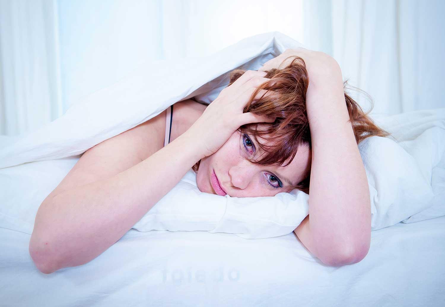 Sömnproblem är mycket kostsamma för samhället. Den som sover illa blir lättare sjuk eller somnar bakom ratten.
