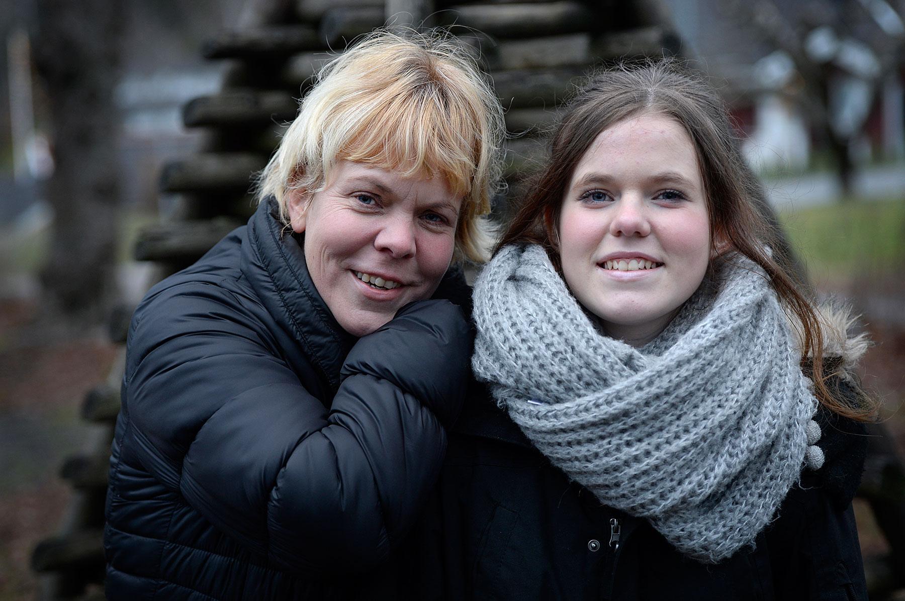 Anna-Karin Holmberg tillsammans med dottern Elin.