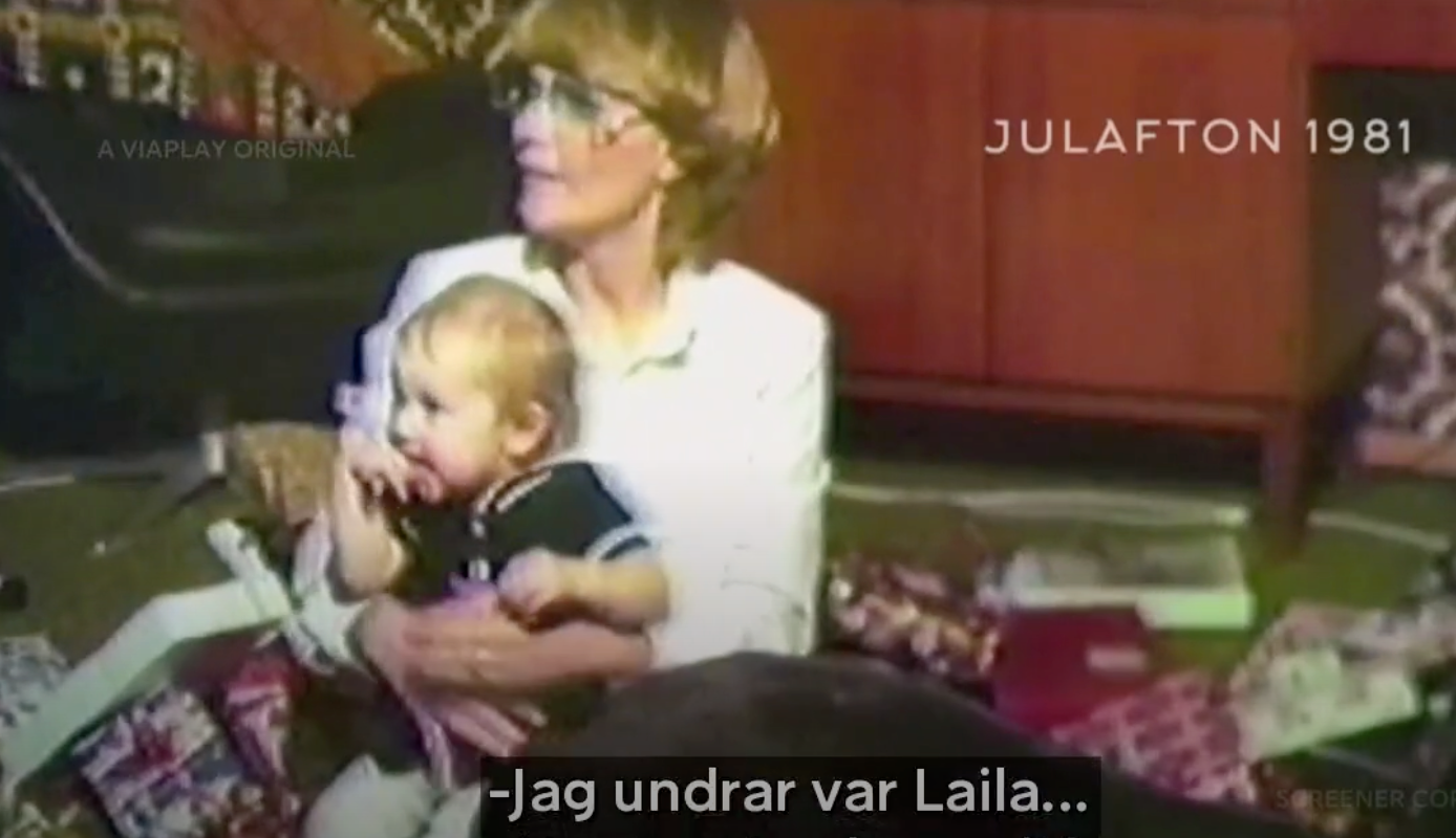 Laila Bagges mamma med ett av hennes småsyskon på julafton 1981. 