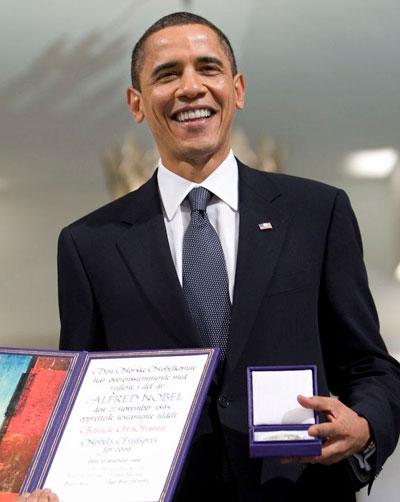 Barack Obama tog i fjol emot Nobels fredspris i Oslo.