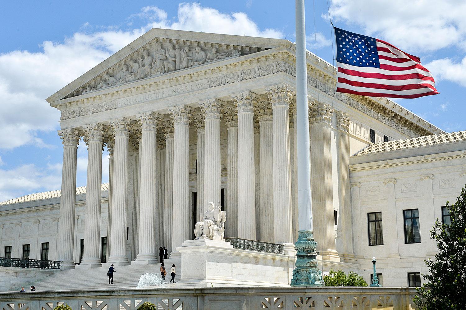 Högsta domstolen i USA har sitt säte i Washington DC.