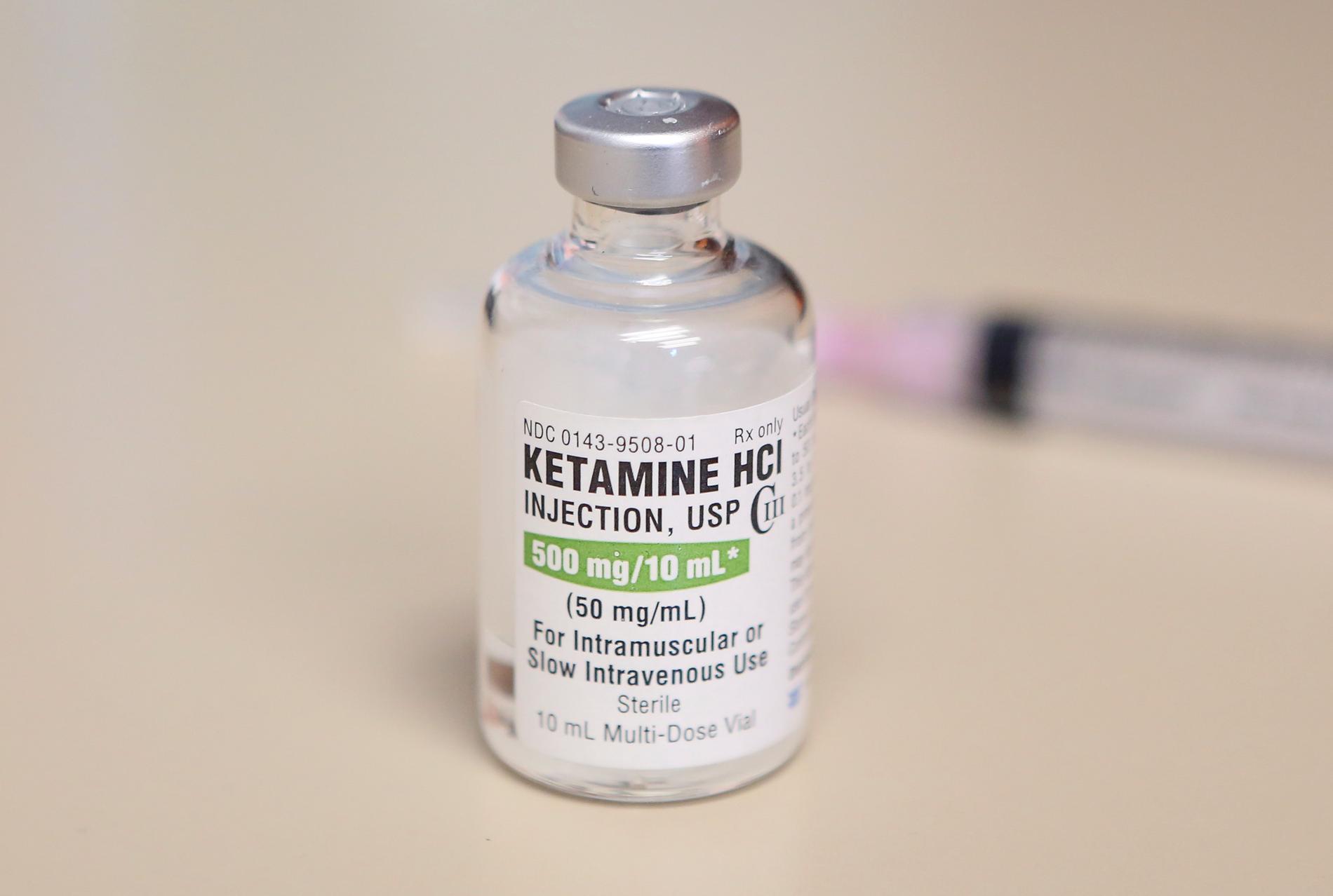 Ketamin är ett bedövningsmedel inom kirurgin med starkt hallucinogena effekter som börjat användas som partydrog.