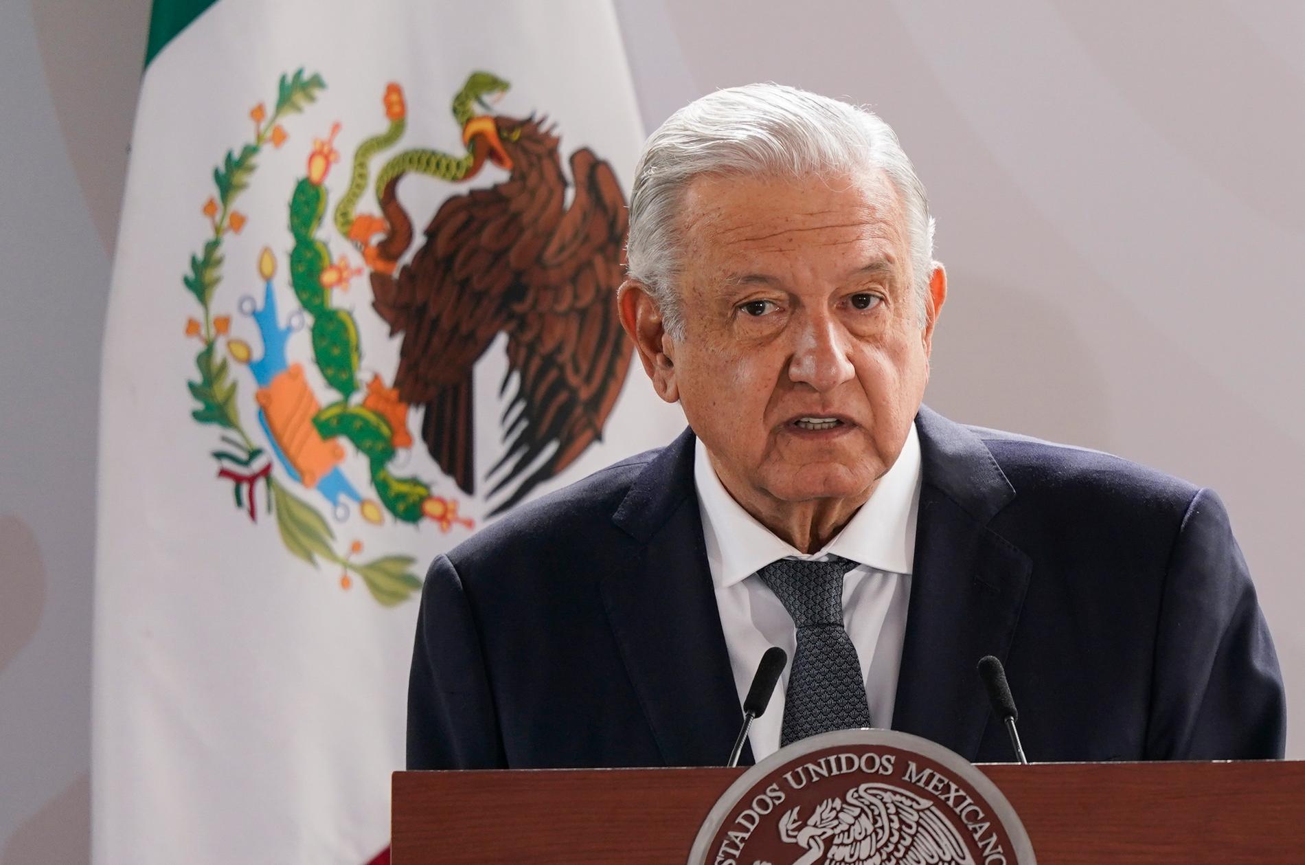 Mexikos president Andrés Manuel López Obrador får ofta svara på frågor om våldsdåd mot politiker under sina dagliga presskonferenser i presidentpalatset.