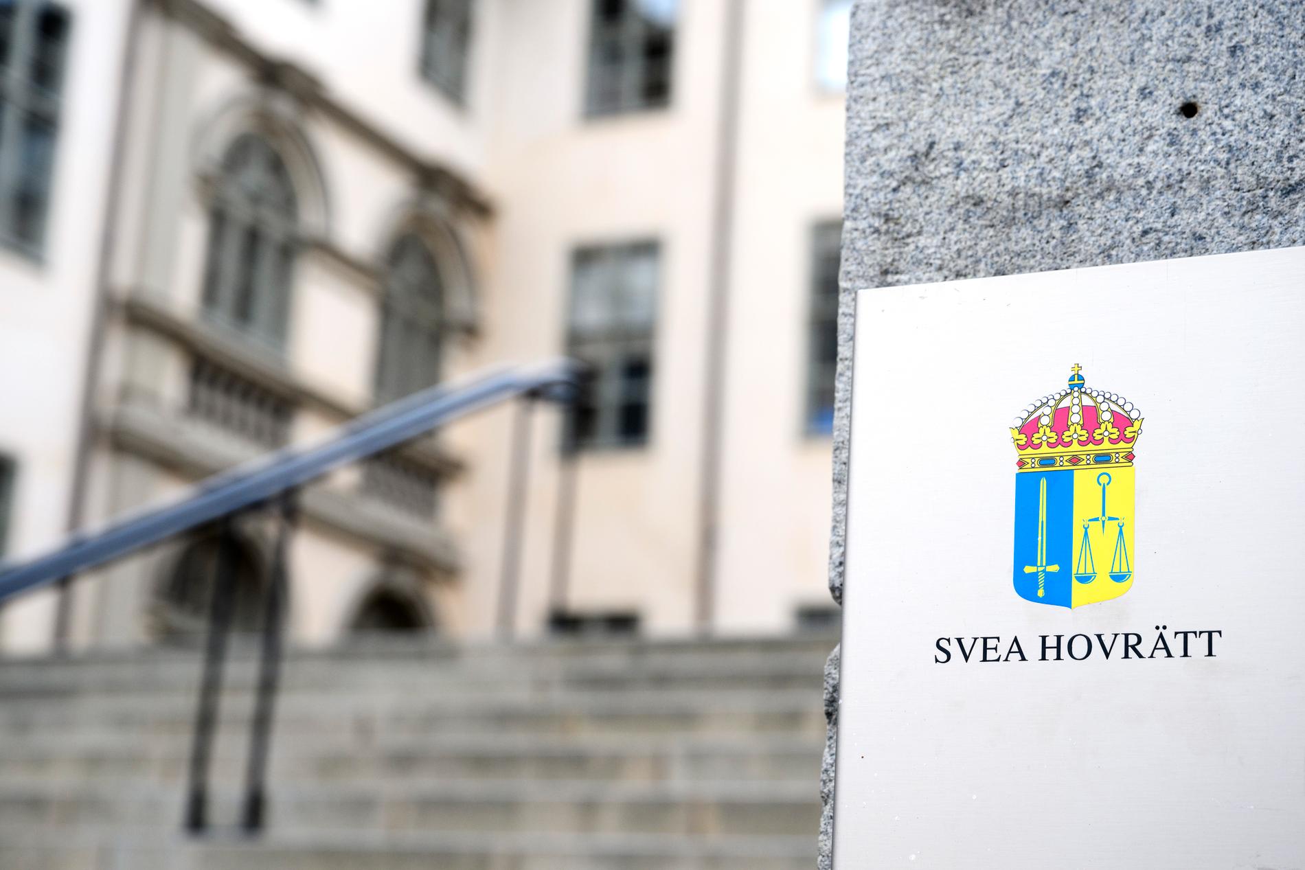 En 19-årig man som dömdes till livstids fängelse av Södertörns tingsrätt överklagar sin dom till Svea hovrätt. Arkivbild.