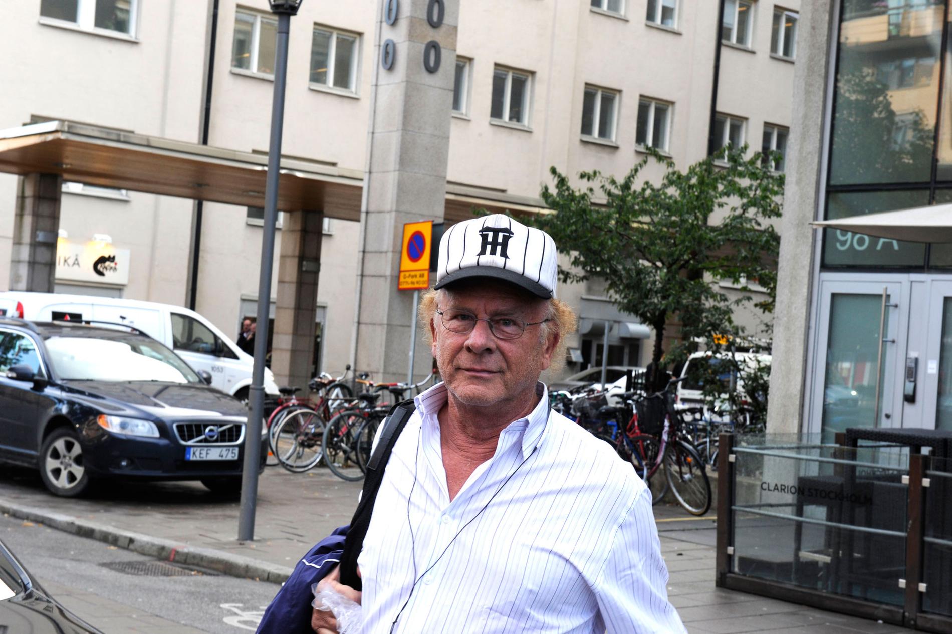 Art Garfunkels publicist ger nu besked om varför artisten ställde in sina spelningar i Sverige.