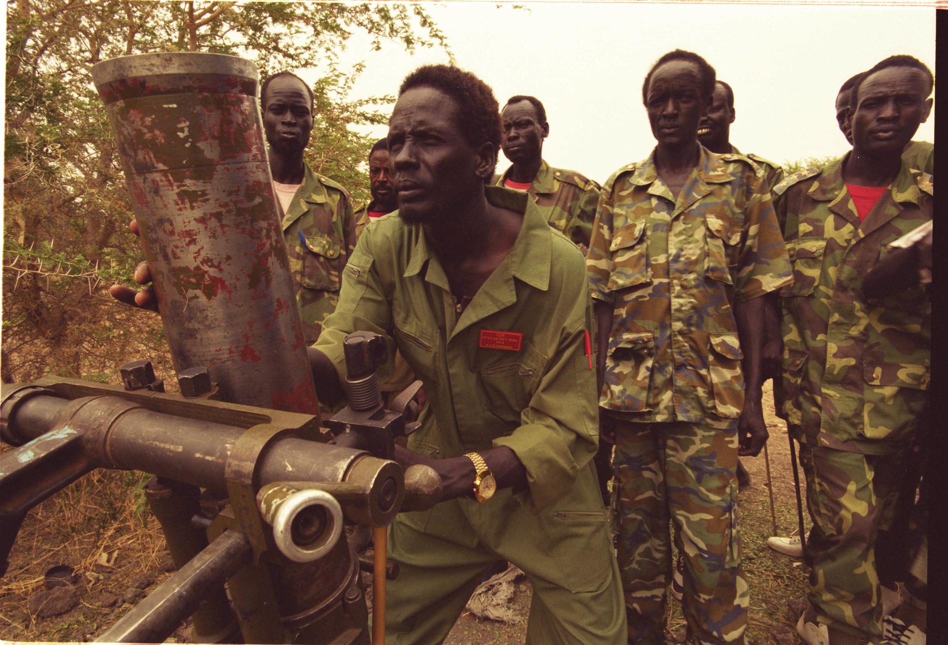 2001 besökte Oisín Cantwell tillsammans med fotograf Martin Adler Sudan för att bevaka inbördeskriget.