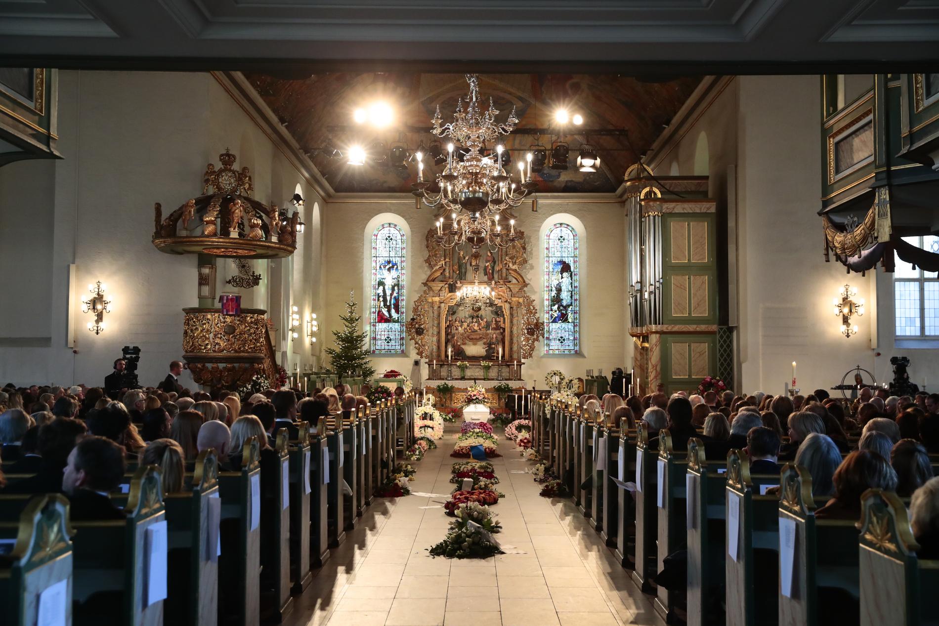 Ari Behns begravning i Oslo domkirke. 