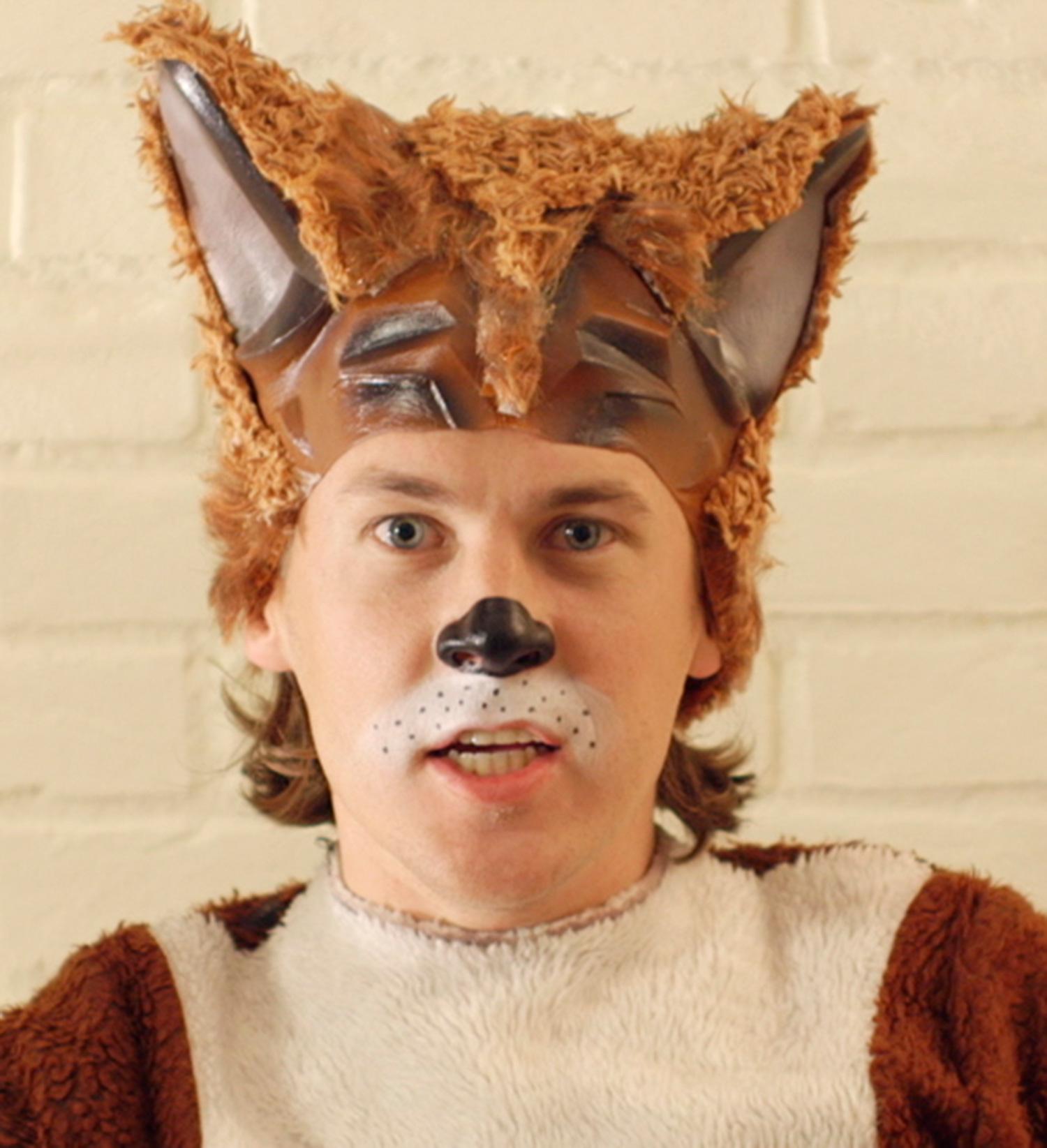 Bård Ylvisåker, klädd för låten ”The fox”.