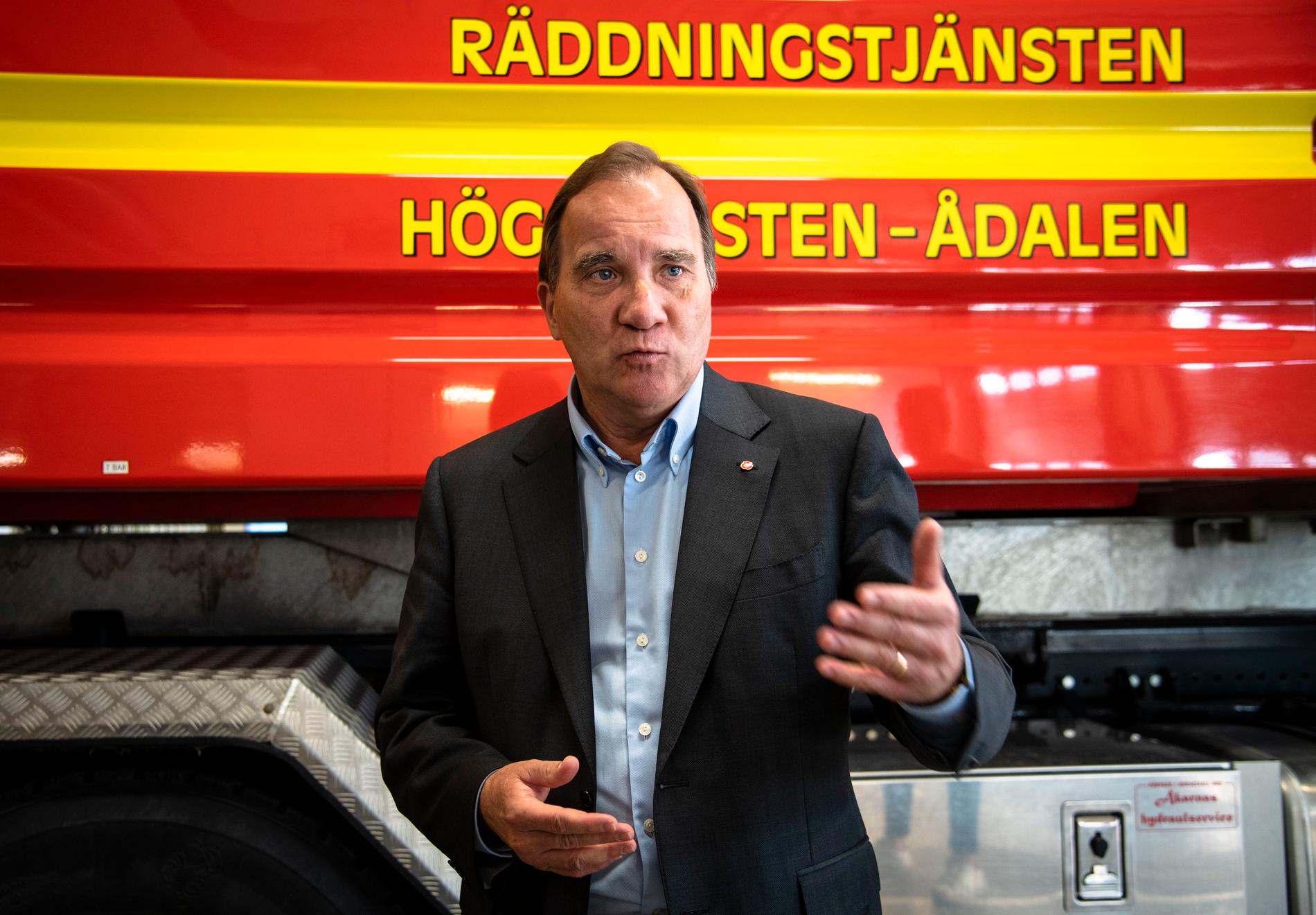 Under Norrlandsvistelsen besökte Stefan Löfven bland annat räddningstjänsten i Sollefteå.