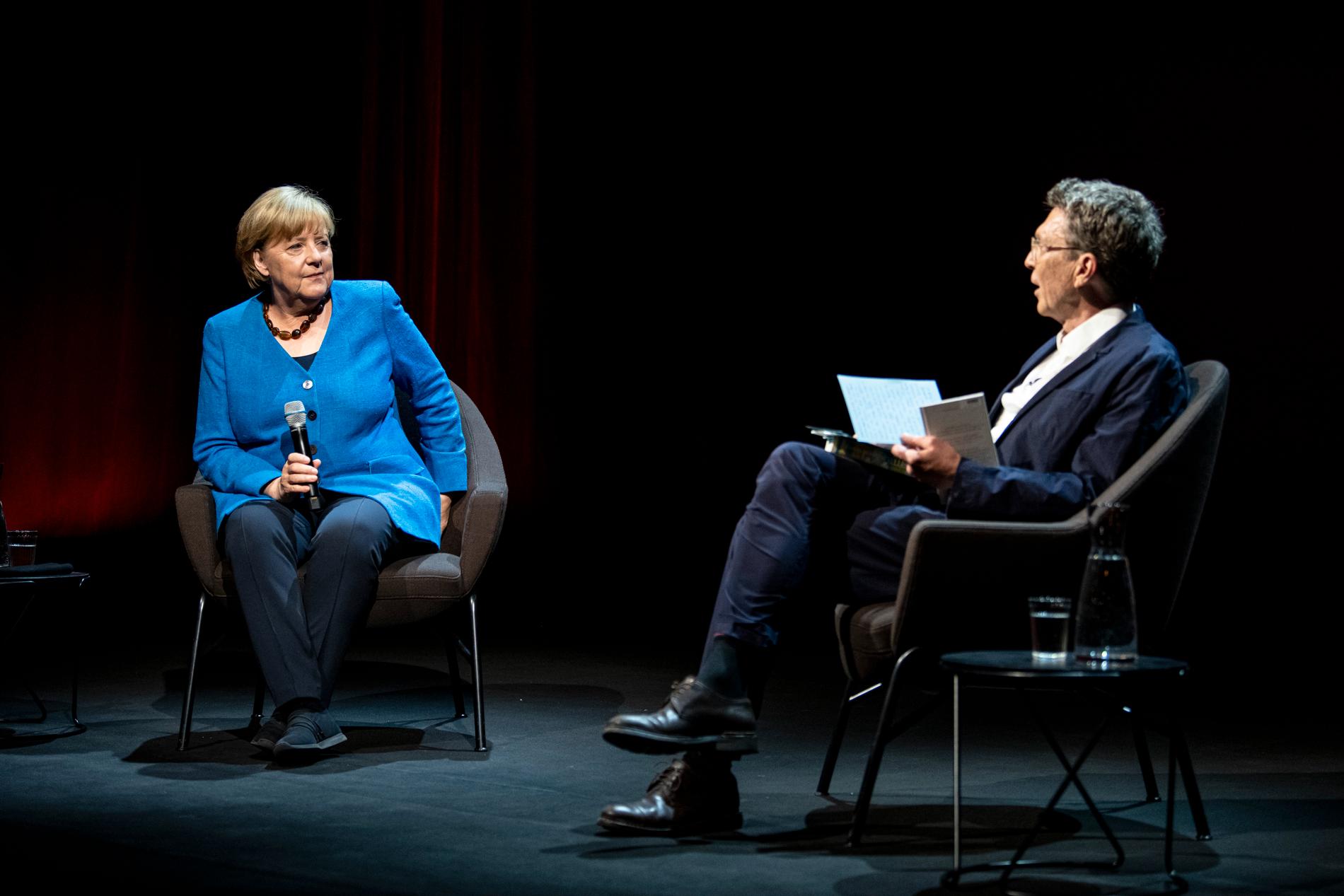 Angela Merkel under intervjun arrangerad av Deutsche Welle.
