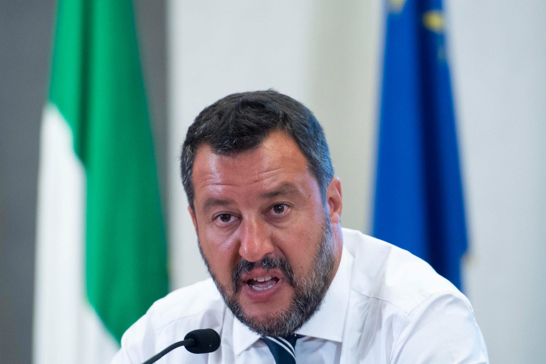 Italiens vice premiärminister och inrikesminister Matteo Salvini leder det främlingsfientliga regeringspartiet Lega.