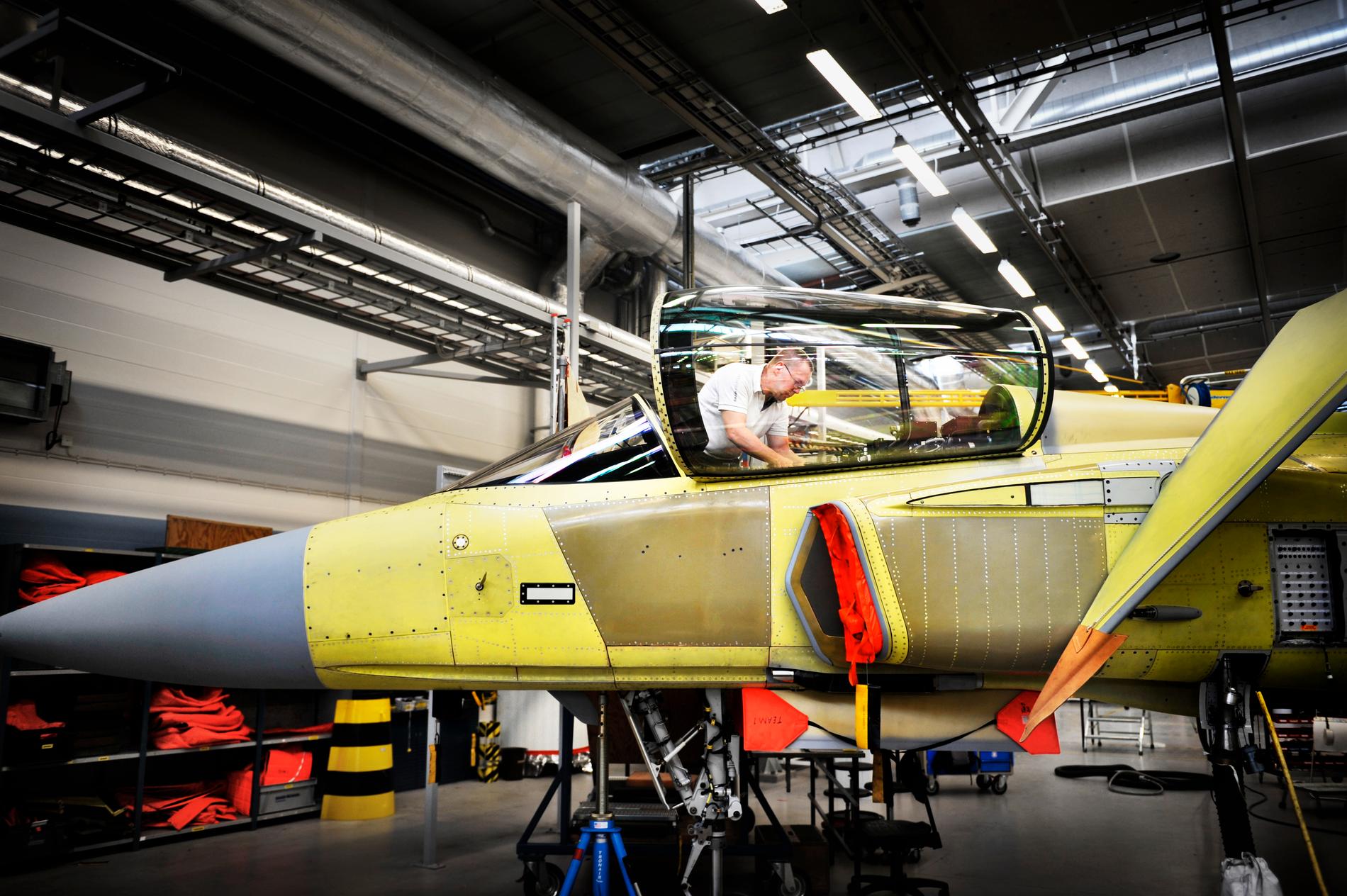 Saab planerar att rekrytera 1 000 nyexaminerade ingenjörer under den kommande treårsperioden. Arkivbild.
